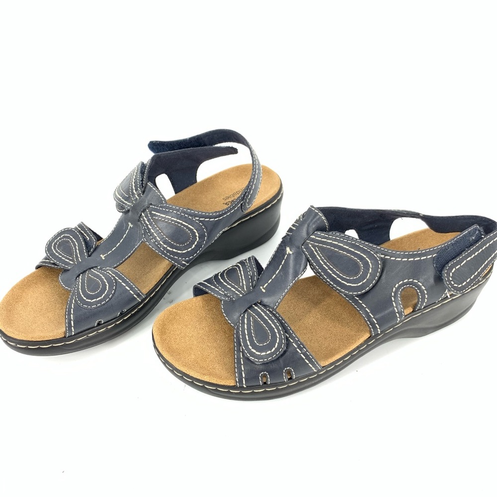 Clarks walking sandals in size 11W